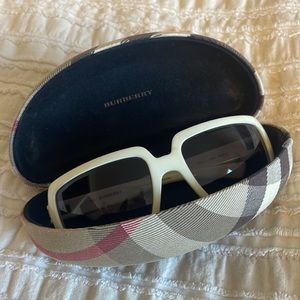 Burberry sunglasses vintage